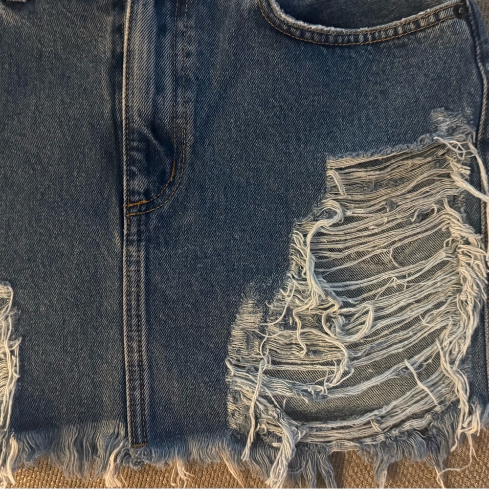 Denim Distressed Mini Skirt Carmar 27 - Picture 3 of 7